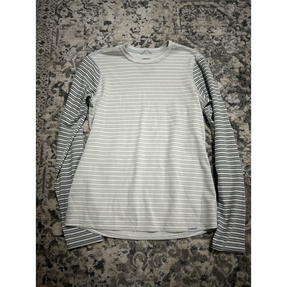 Patagonia Women's Polartec Thermal Long Sleeve Stripped Shirt‎ Size Small Gray